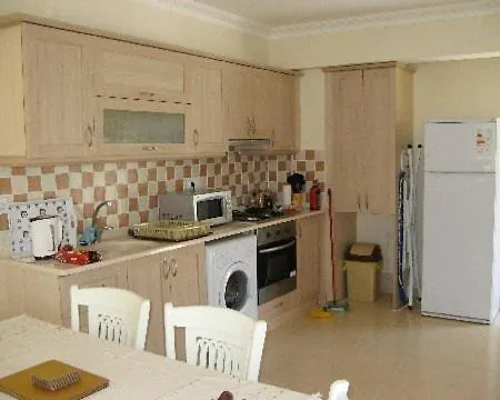 A Touch Of Paradise Apartment